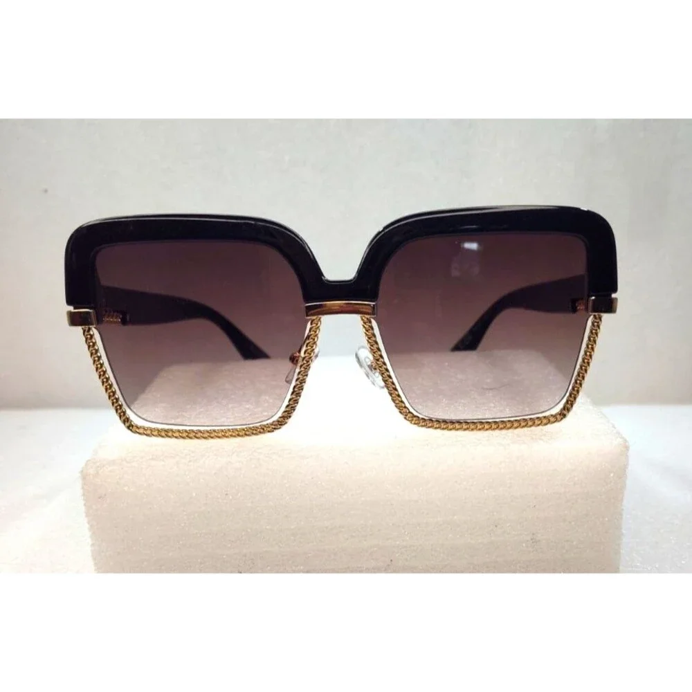 ALDO Square Sunglasses Black Frame Gray Gradient Gold Trim Oversized 27-19-150